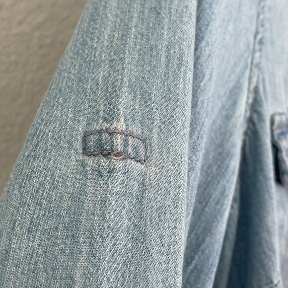 J Crew Womens 6 Button Up Light Denim Chambray Shirt Long Sleeve Casual - Picture 8 of 10